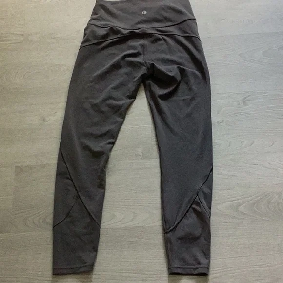 Lululemon capris - Picture 2 of 3